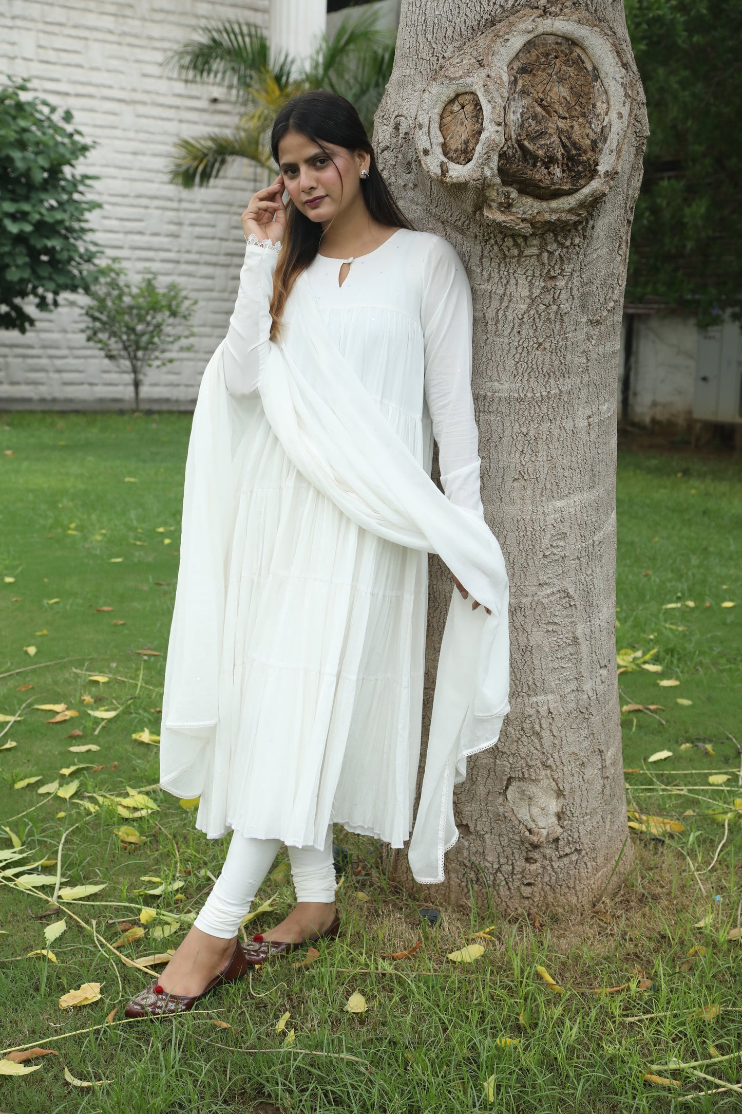 Negchar White Tiered Anarkali Suit Set