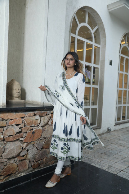 Negchar Anarkali Suit Set with Blue Leaf and Buta Motifs